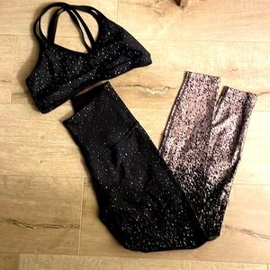 Beyond yoga workout set - bra and leggings